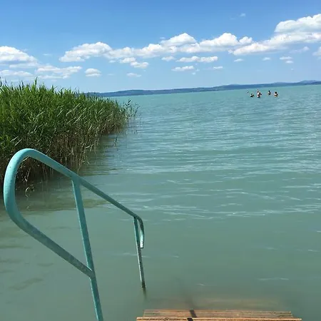 Σπίτι διακοπών At Balaton Σίοφοκ